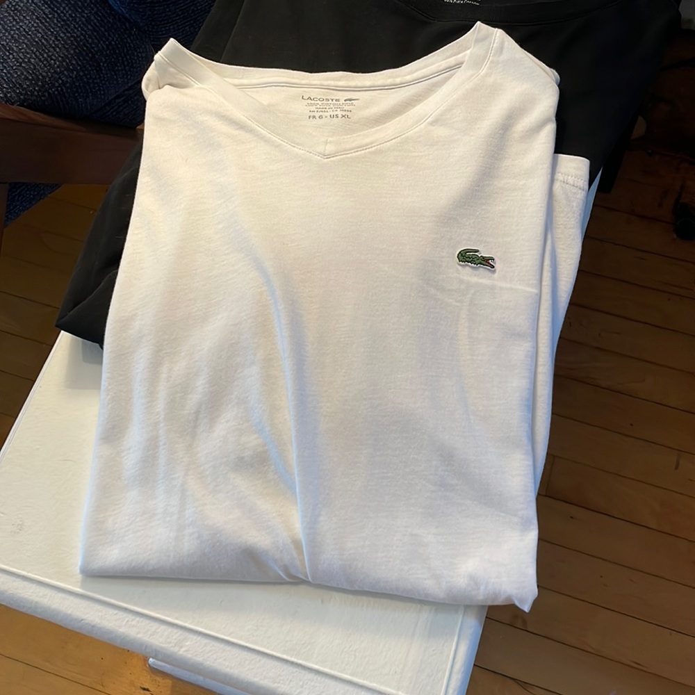 Lacoste mens short sleeve vneck size 6- xl